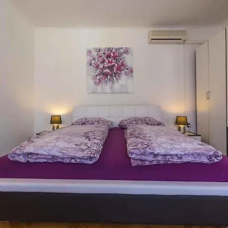 In 39155 Ferienhaus Crikvenica