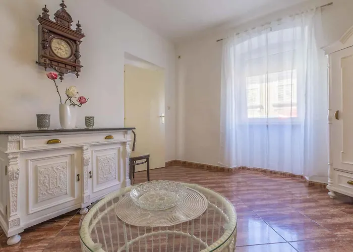 In 39155 度假居 茨里克韦尼察