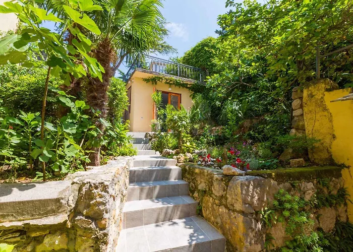 In 39155 度假居 茨里克韦尼察